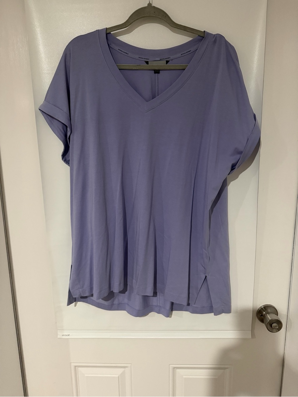Banana Republic Lavender V-Neck Short Sleeve Top